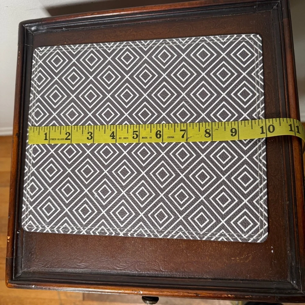 Leather Geometric Reversible Gray/Green Decorative Pad